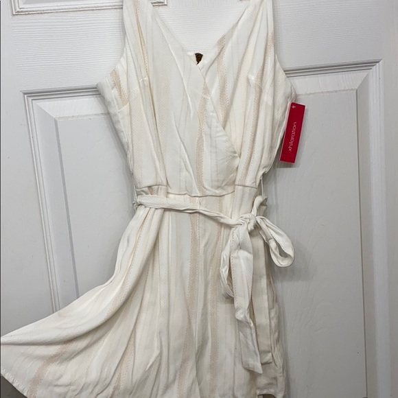 Xhilaration White Romper - Picture 9 of 11